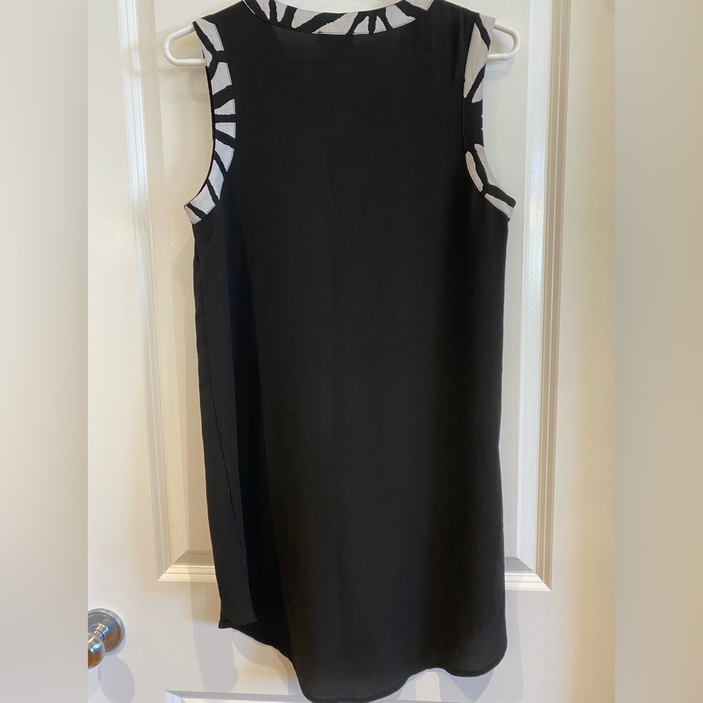 Vince Camuto Tunic - Picture 2 of 5